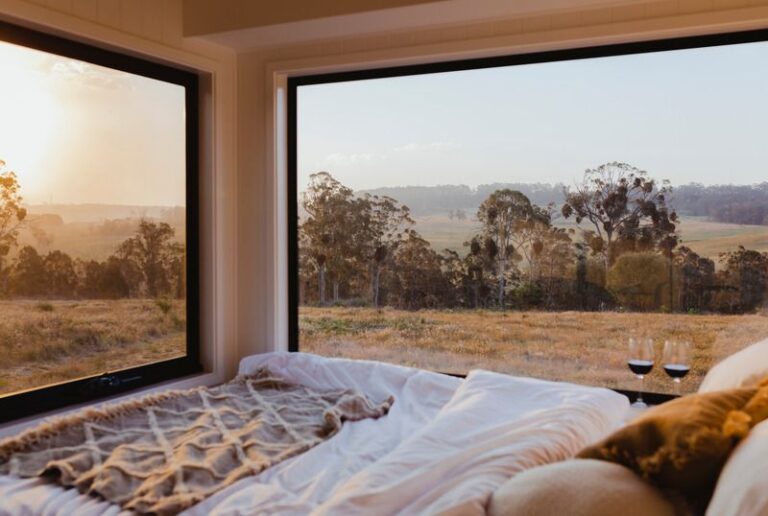 How to Build Your Very Own Energy-Efficient Off-Grid Home – Attainable Home