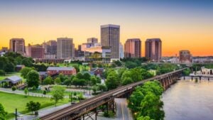 The waterfront and building of downtown Arlington, Virginia at dusk